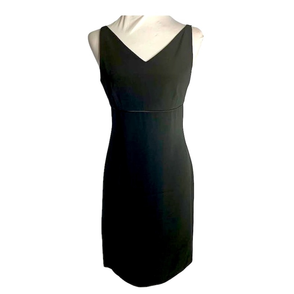 Ann Taylor classic “little black dress” ❤️